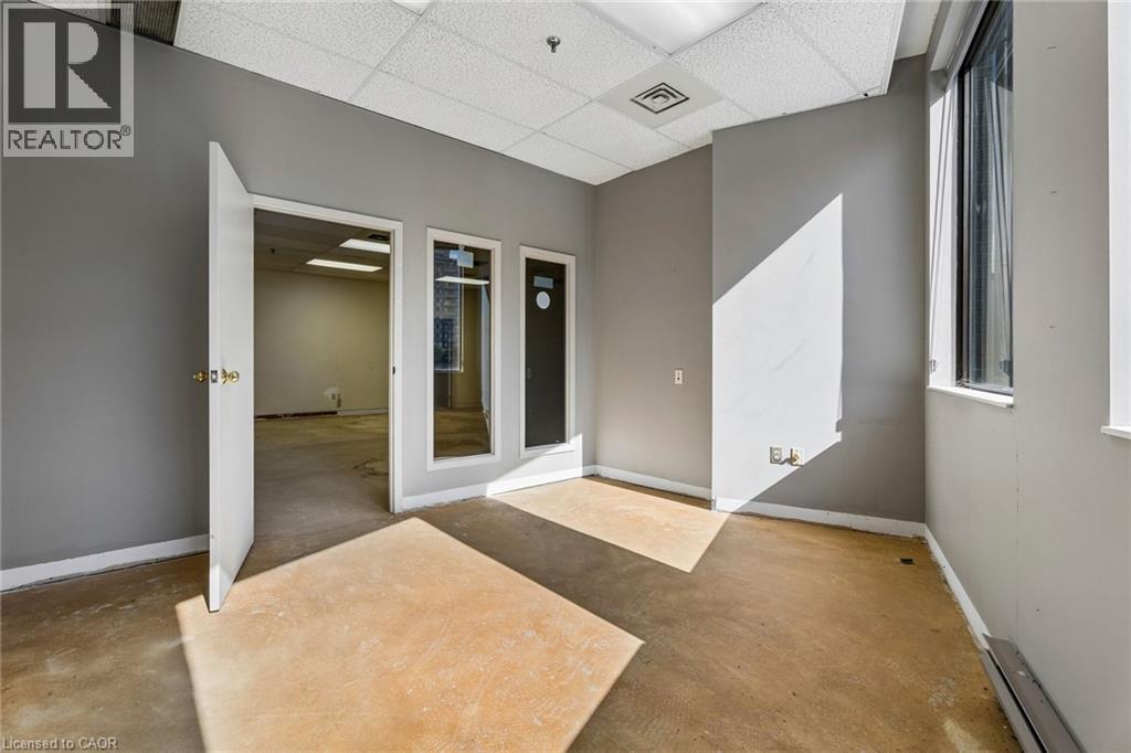 151 York Boulevard Unit# 204, Hamilton, Ontario  L8R 3M2 - Photo 2 - 40869320