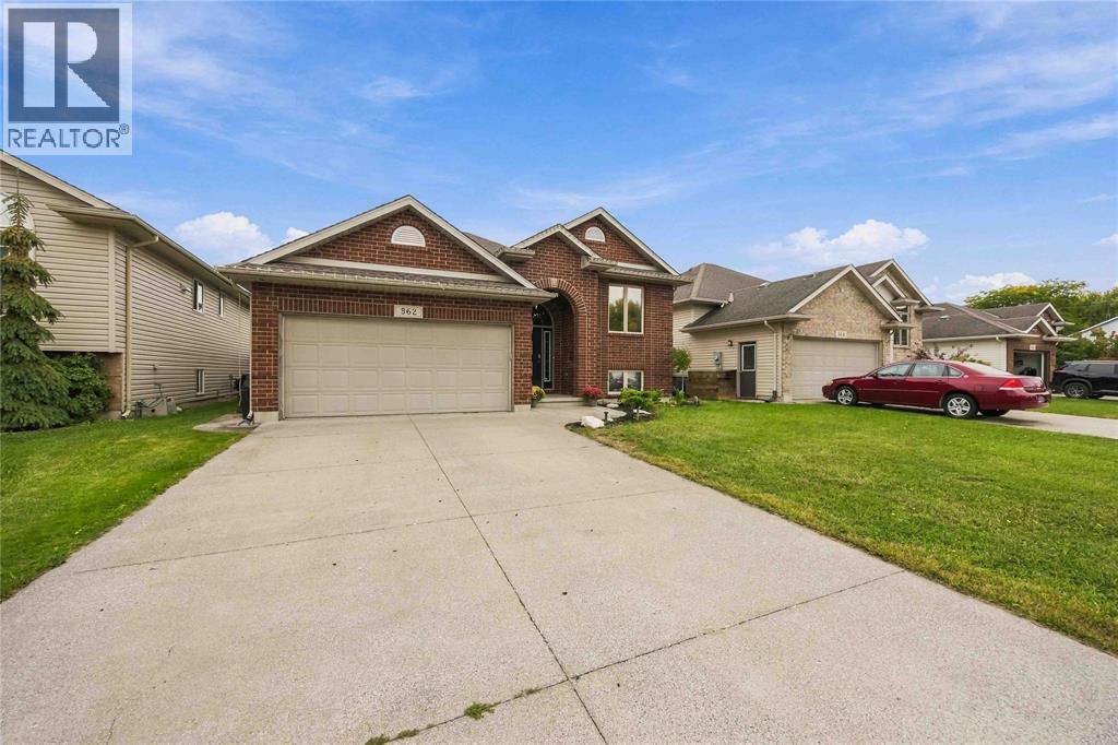 362 Ellis DRIVE St Clair Ontario Canada N0N1G0 4