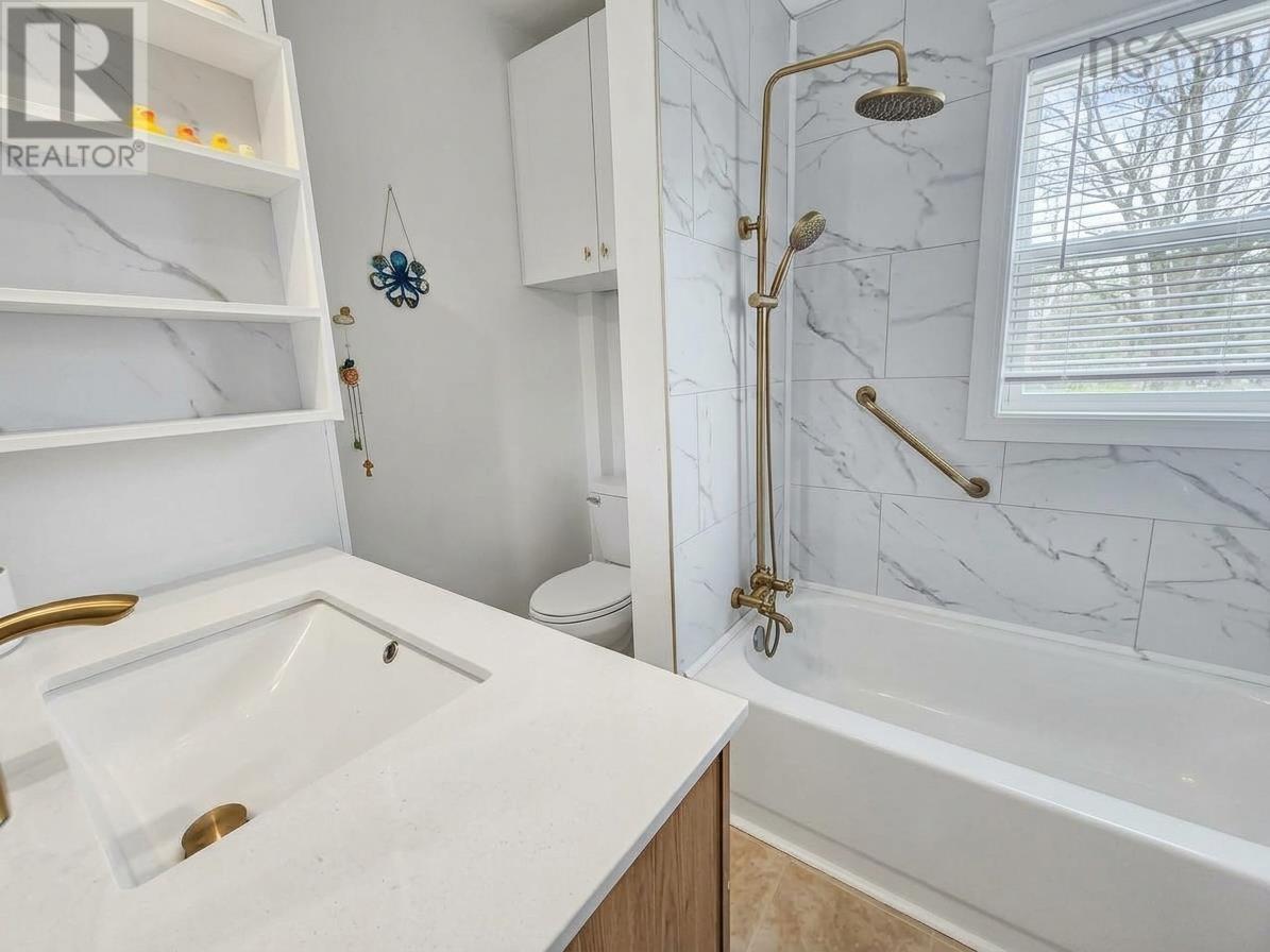 158 Woodlawn Drive, Sydney River, Nova Scotia  B1S 1H9 - Photo 11 - 202625244