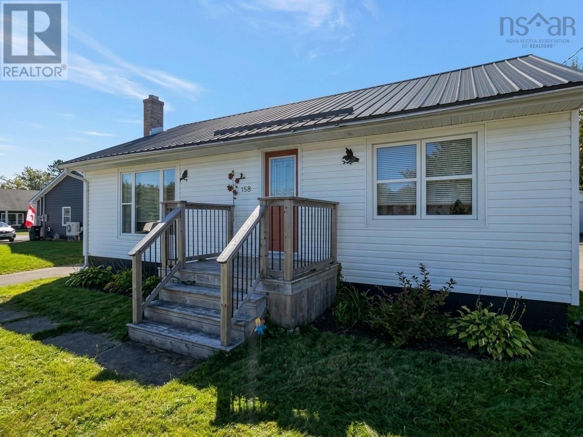 158 Woodlawn Drive, Sydney River, Nova Scotia  B1S 1H9 - Photo 3 - 202625244