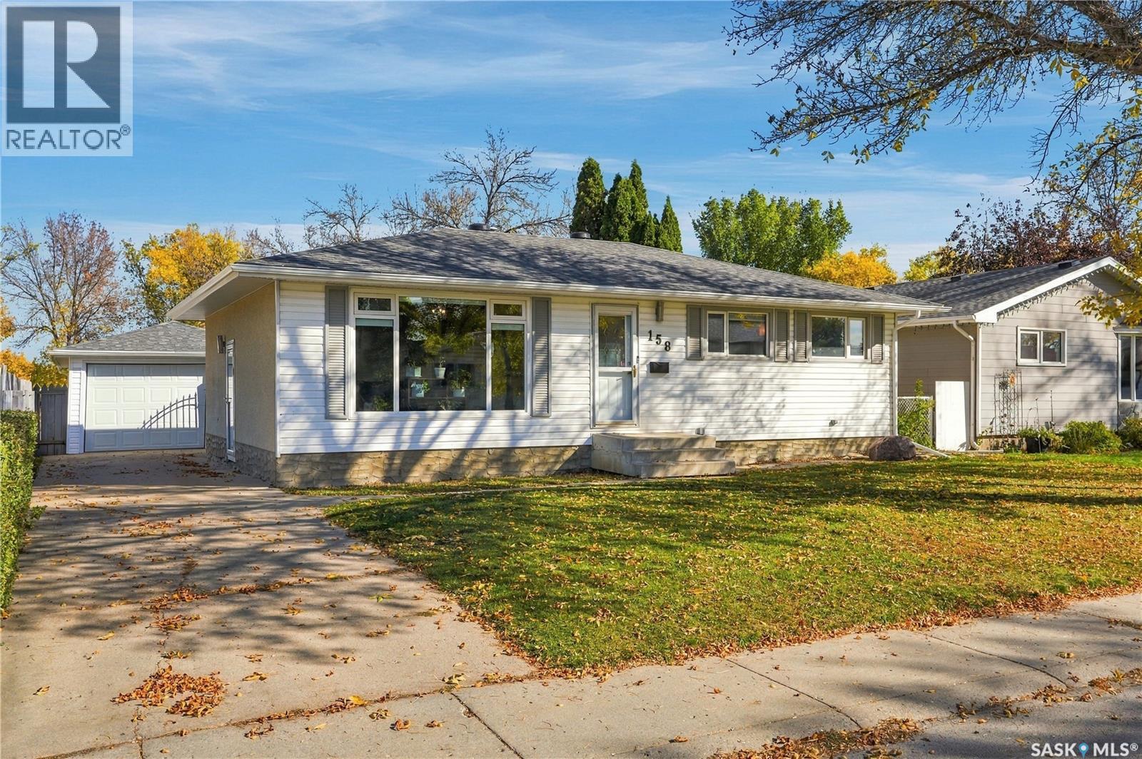 158 Smallwood CRESCENT, saskatoon, Saskatchewan