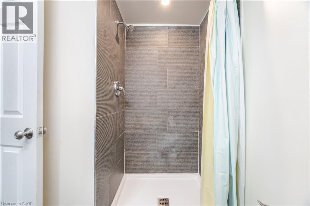 297 Mohawk Road W, Hamilton, Ontario  L9C 1W2 - Photo 30 - 40848071