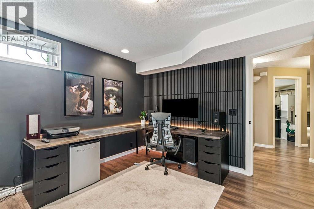 36 Hidden Ranch Mews Nw, Calgary, Alberta  T3A 5Z5 - Photo 28 - A2349545