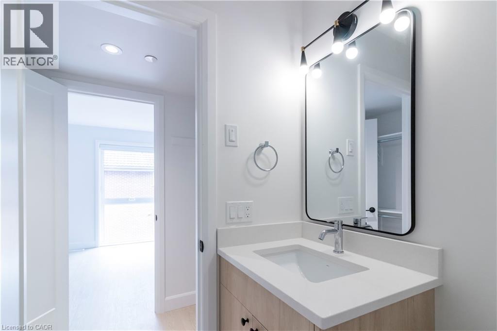 114 Madison Avenue S Unit# 8, Kitchener, Ontario  N2G 3M6 - Photo 18 - 40868223