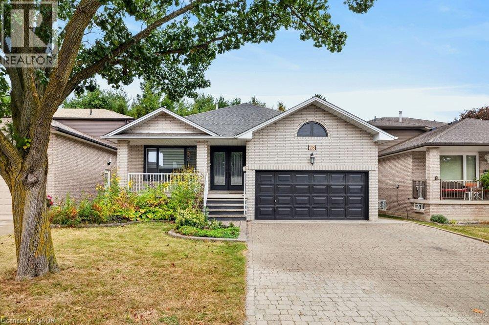28 Glen Forest Drive, Hamilton, Ontario  L8K 5V8 - Photo 5 - 40868275