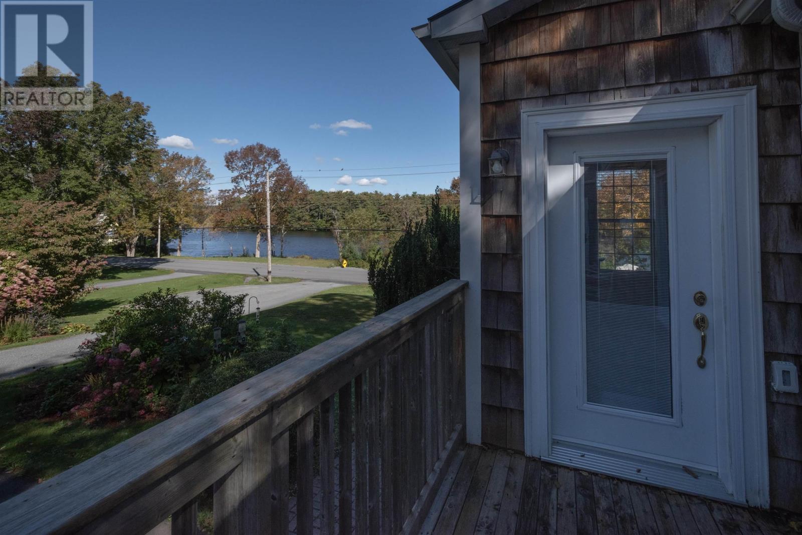 86 West Street, Milton, Nova Scotia  B0T 1P0 - Photo 4 - 202625247