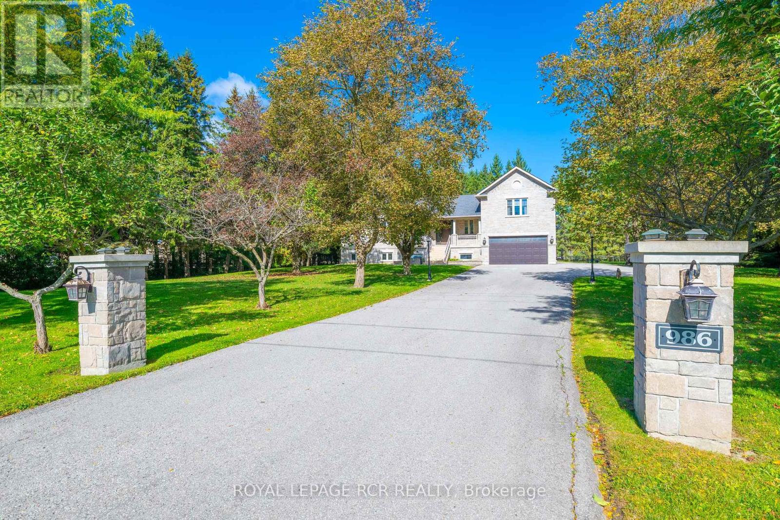 986 15TH SIDE ROAD, King, Ontario