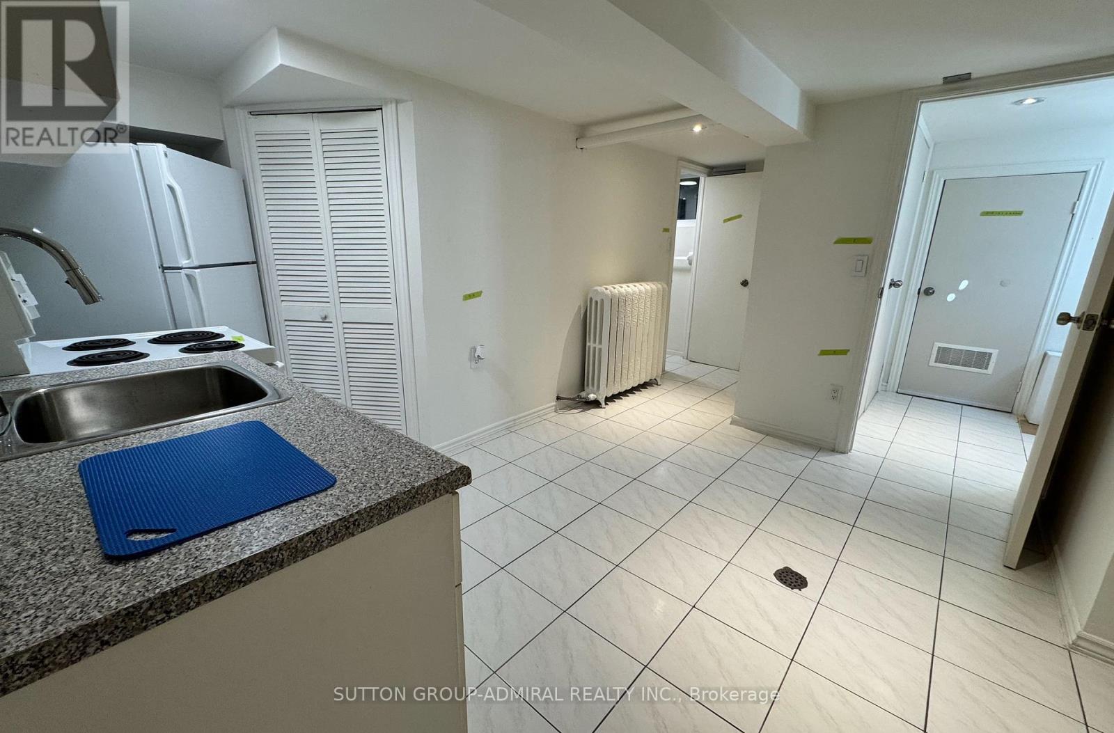 451 Whitmore Avenue, Toronto, Ontario  M6E 2N6 - Photo 9 - W13864834