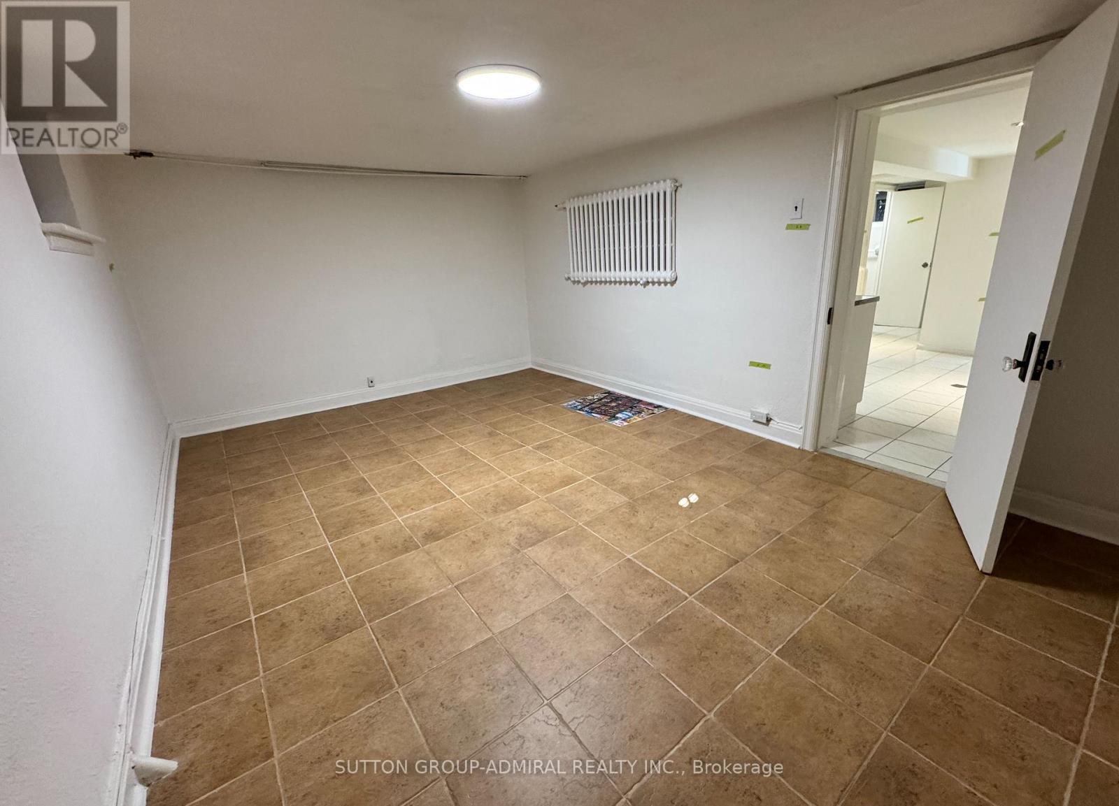 451 Whitmore Avenue, Toronto, Ontario  M6E 2N6 - Photo 4 - W13864834