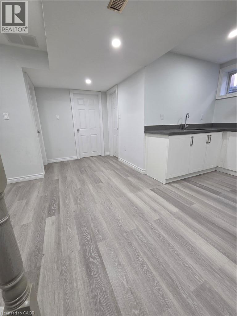 264 Holbeach Court Unit# Lower, Waterloo, Ontario  N2J 4Y7 - Photo 10 - 40869137