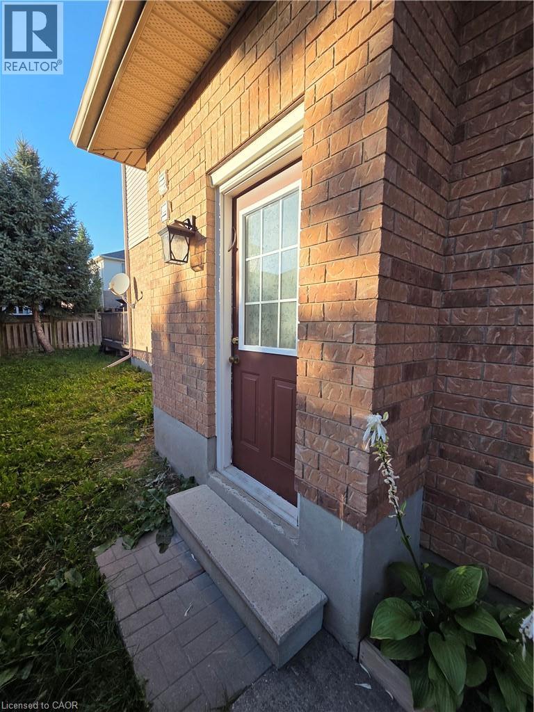 264 Holbeach Court Unit# Lower, Waterloo, Ontario  N2J 4Y7 - Photo 4 - 40869137