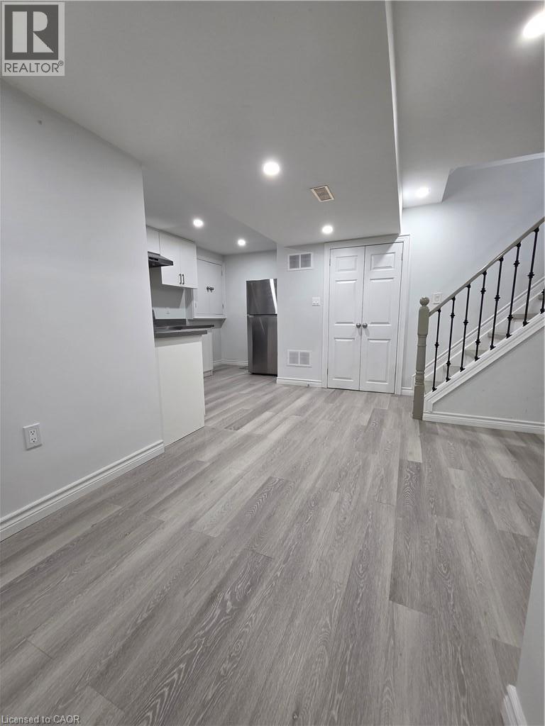 264 Holbeach Court Unit# Lower, Waterloo, Ontario  N2J 4Y7 - Photo 8 - 40869137