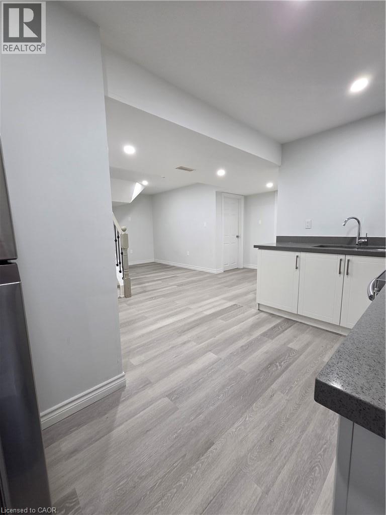 264 Holbeach Court Unit# Lower, Waterloo, Ontario  N2J 4Y7 - Photo 9 - 40869137