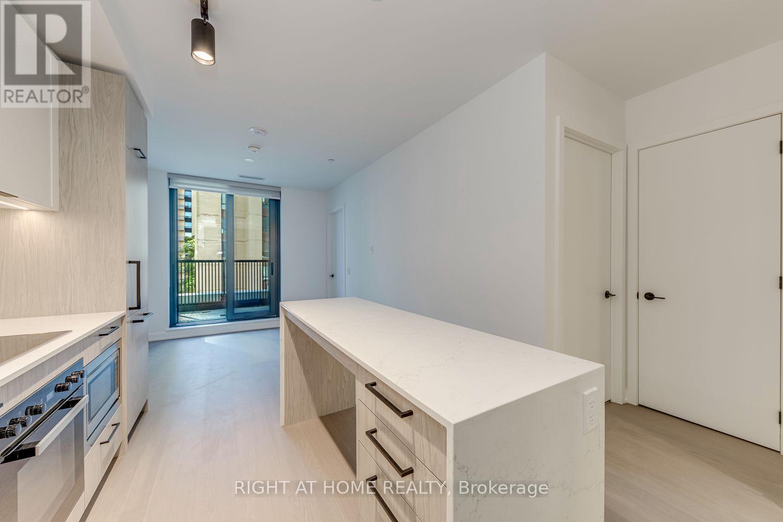 837 - 91 Montclair Avenue, Toronto, Ontario  M5P 0B1 - Photo 9 - C13866812