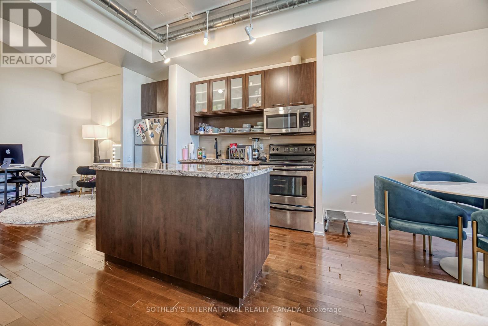 66 Portland Street, Toronto, Ontario M5V 2M6 - Photo 12 - C13866888