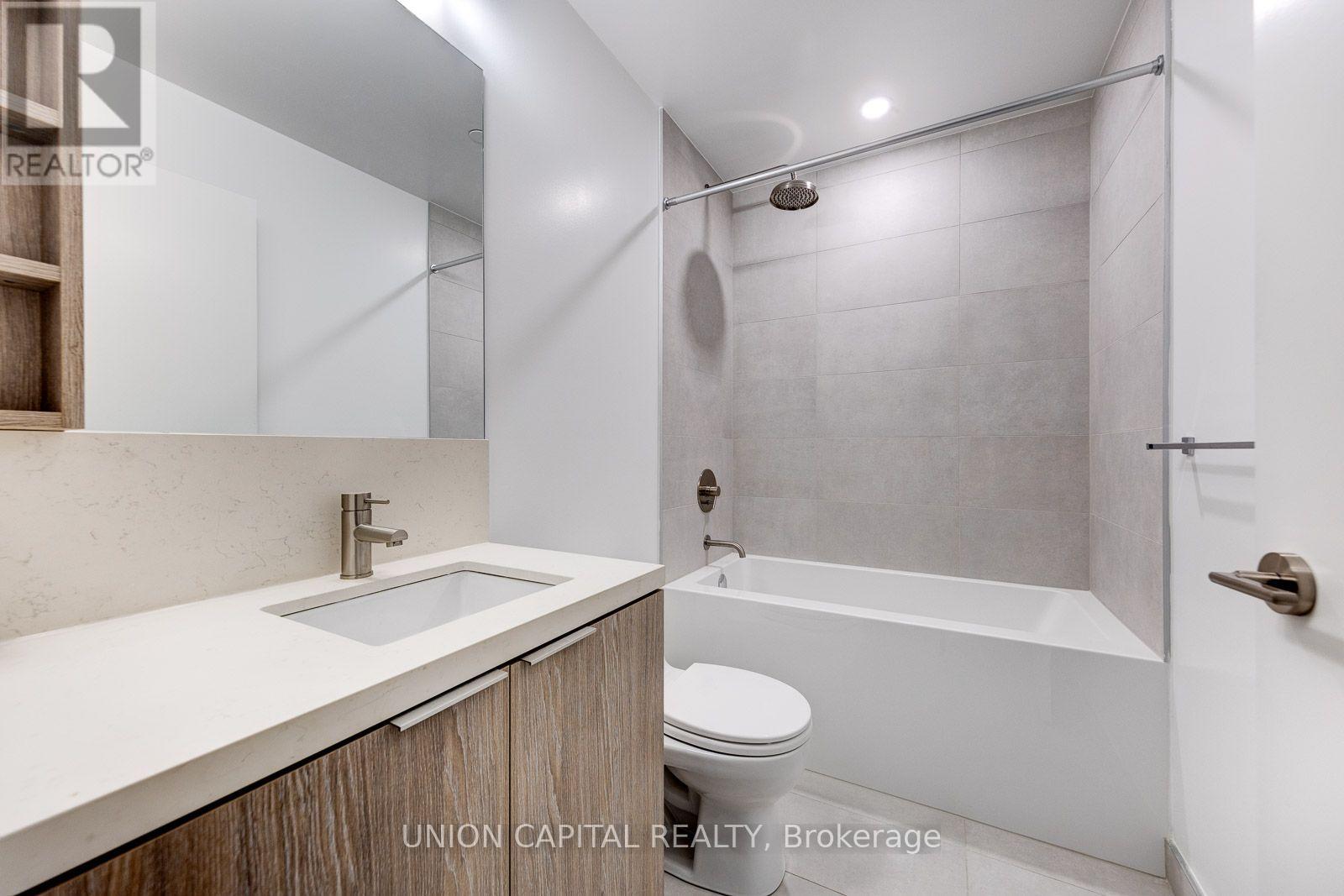 222 - 2020 BATHURST STREET