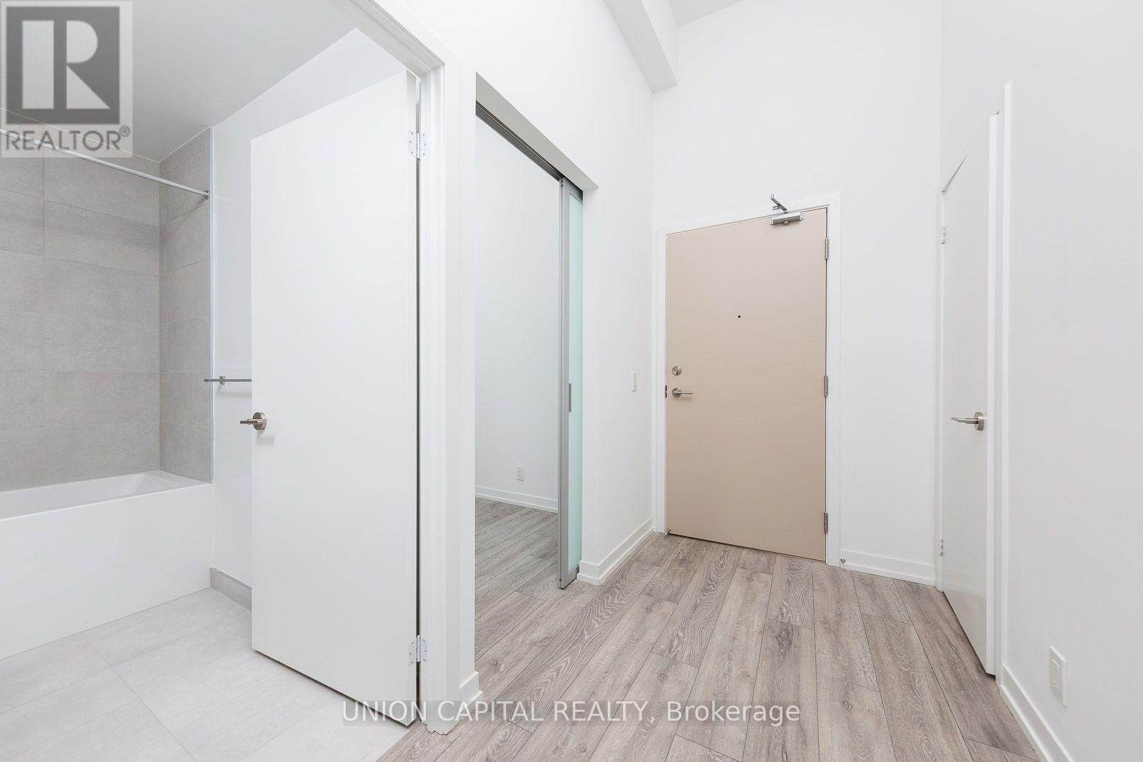 222 - 2020 Bathurst Street, Toronto, Ontario M5P 0A6 - Photo 9 - C13866906