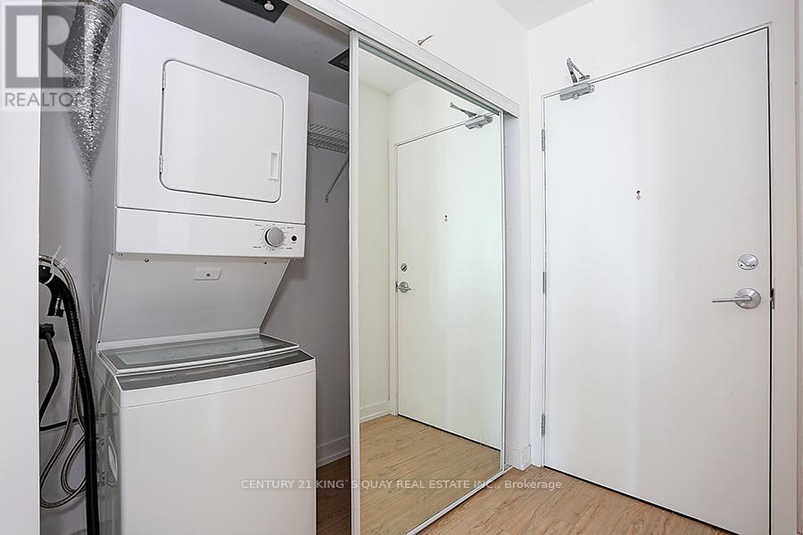 2502 - 85 Wood Street, Toronto, Ontario  M4Y 0E8 - Photo 18 - C13866932
