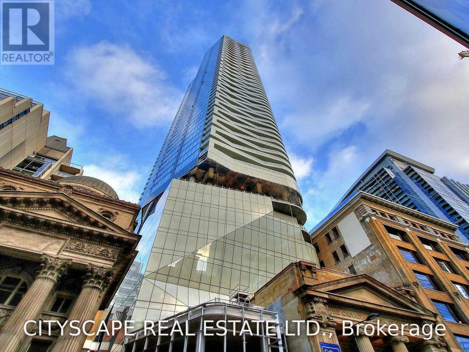 1504 - 197 YONGE STREET