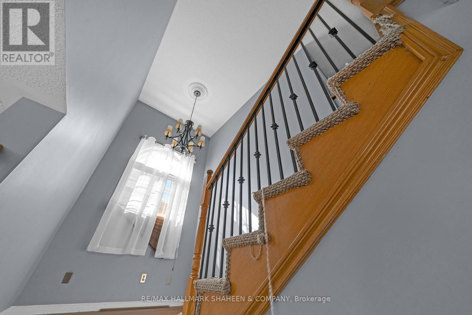 1529 Skyview Street, Oshawa, Ontario  L1K 2S3 - Photo 15 - E13866830
