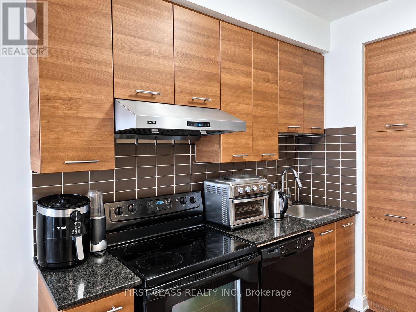 2216 - 135 Village Green Square, Toronto, Ontario  M1S 0G4 - Photo 5 - E13866946