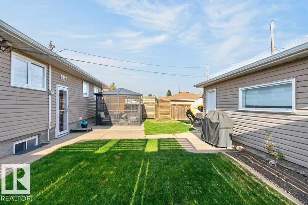 5412 90A AV NW