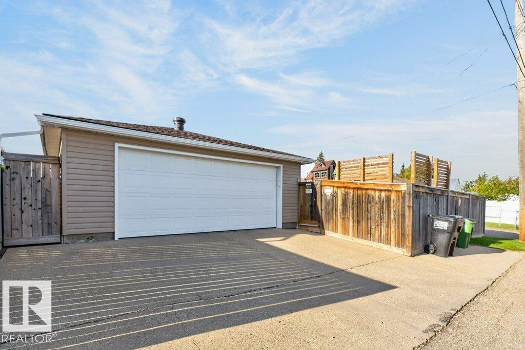 5412 90A AV NW