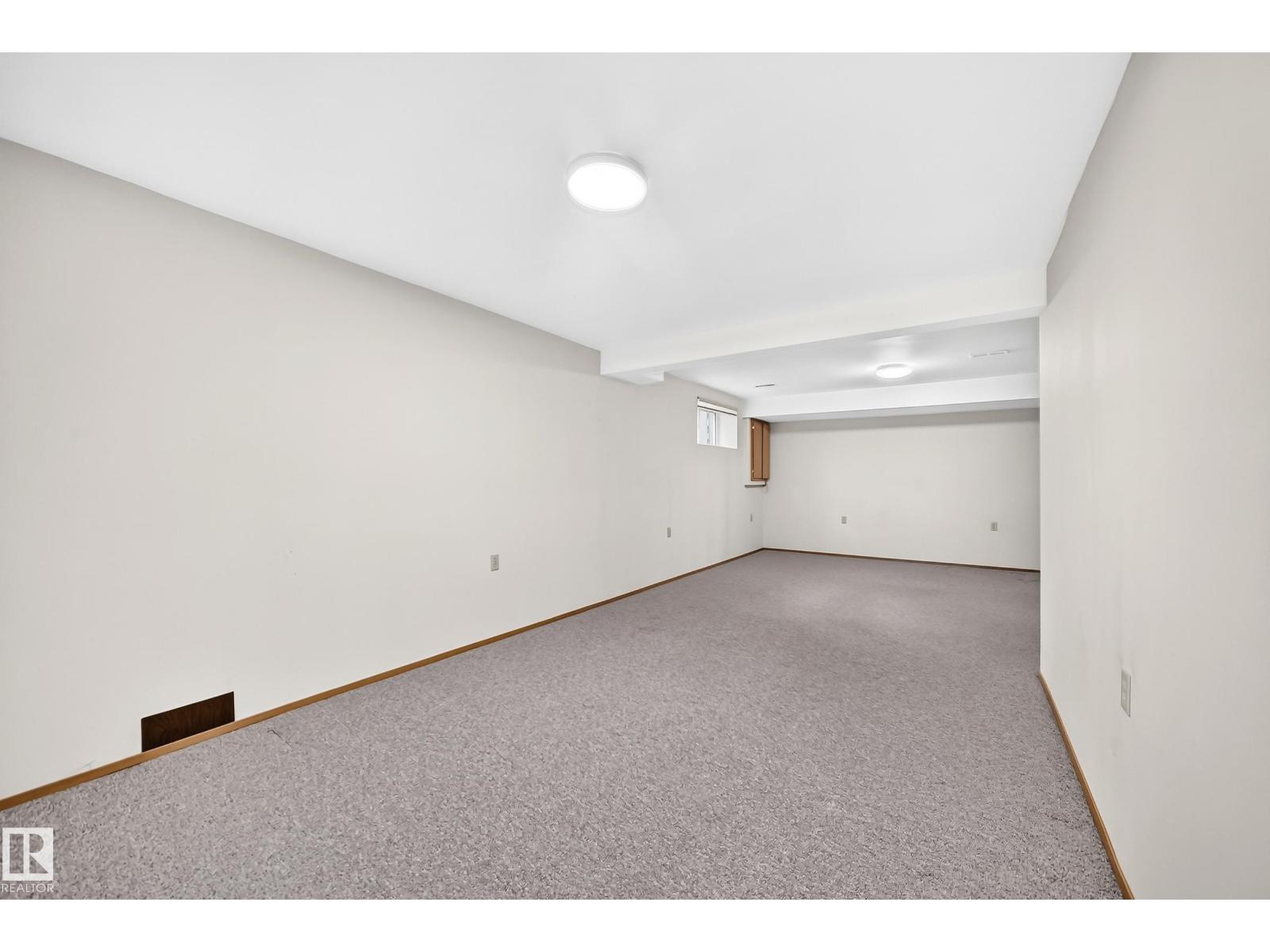 6526 158 AV NW