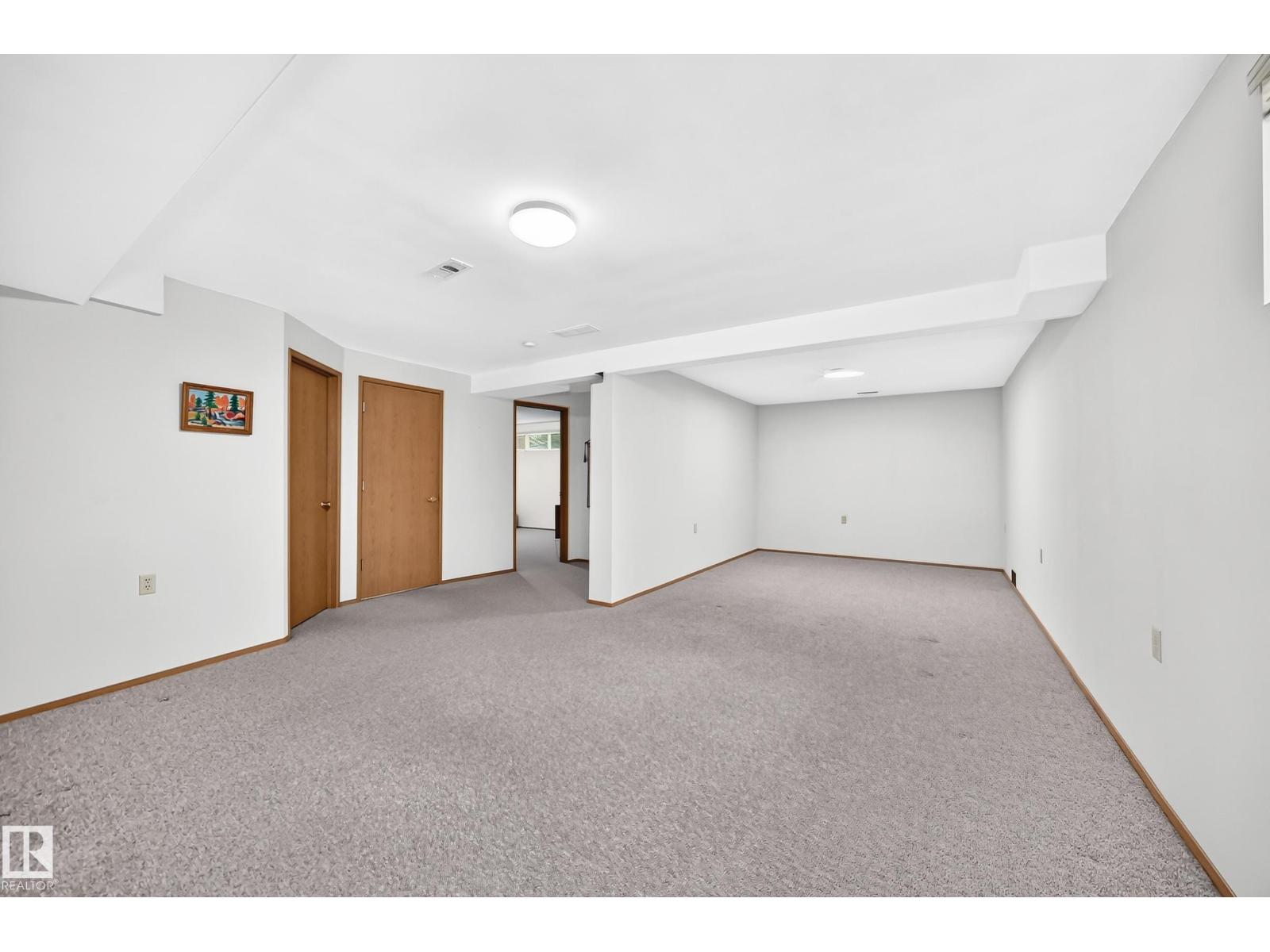 6526 158 AV NW