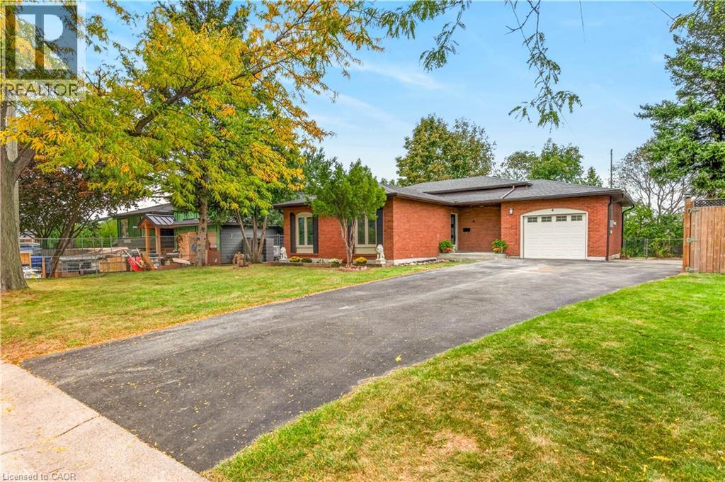 4 Woodcrest Drive, Grimsby, Ontario  L3M 1C4 - Photo 2 - 40867441