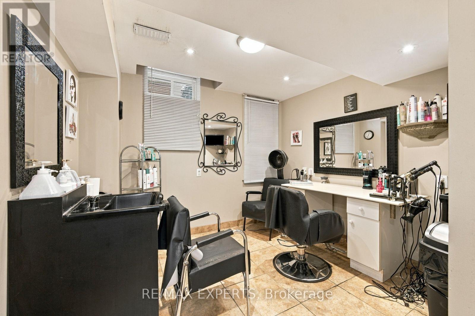 Unknown Address, ,    - Photo 23 - N13866926
