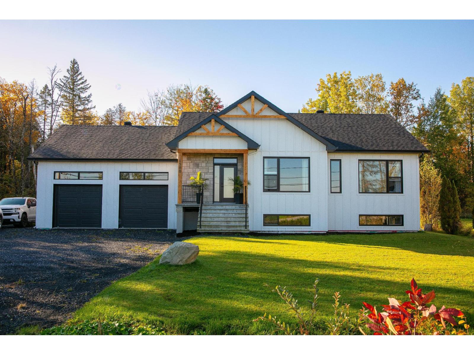 4988 Ch. Blanchette Sherbrooke (Brompton/Rock Forest/Saint-Élie/Deauville) Quebec Canada J1N0C7 2