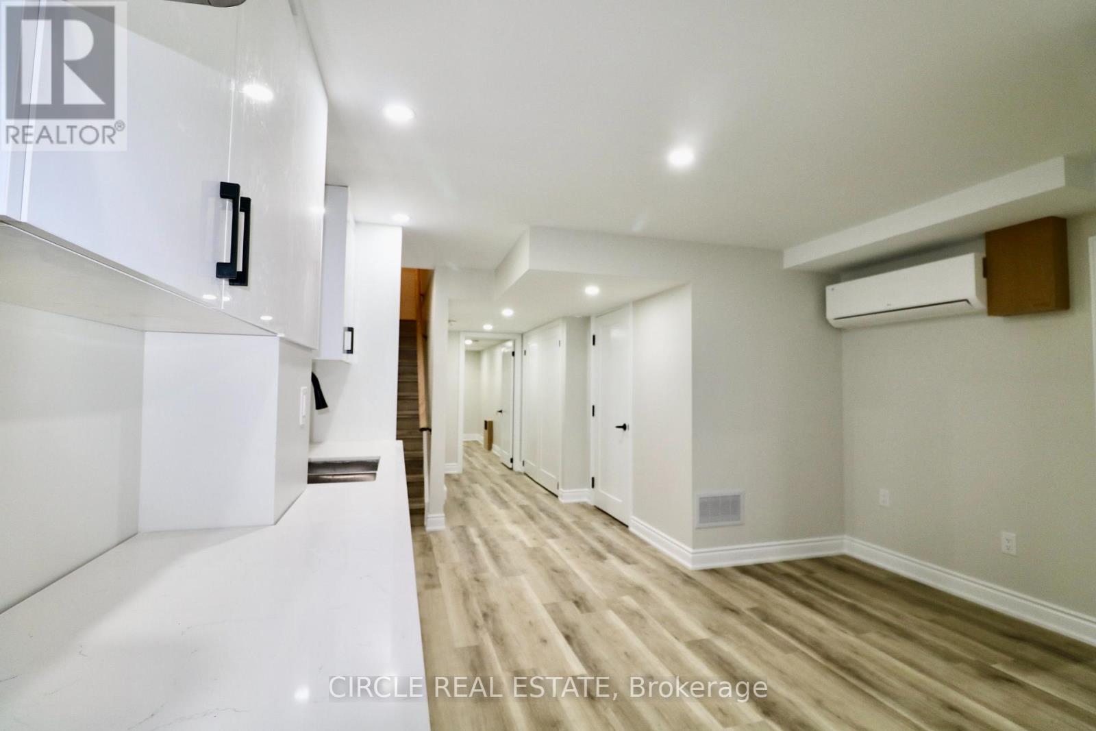 1 - 59 Phoenix Boulevard, Barrie, Ontario  L9J 0C3 - Photo 4 - S13866922
