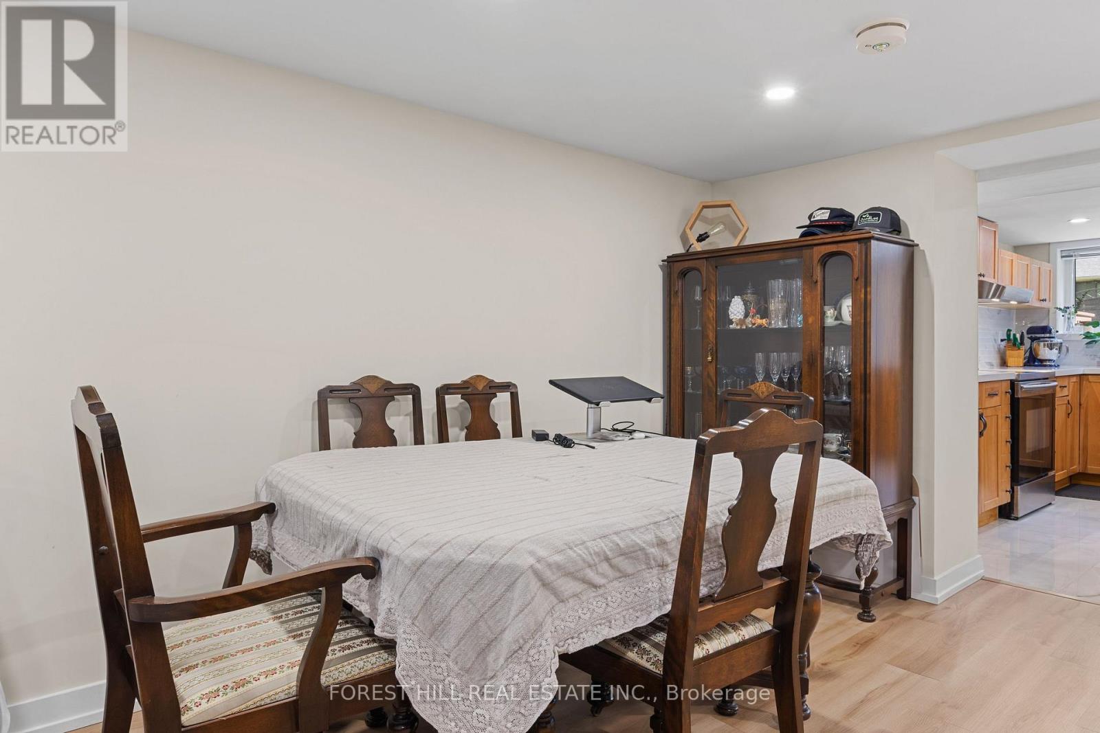 Lower - 53 Meadowbank Road, Toronto (Islington-City Centre West), Ontario  M9B 5C7 - Photo 10 - W13866828