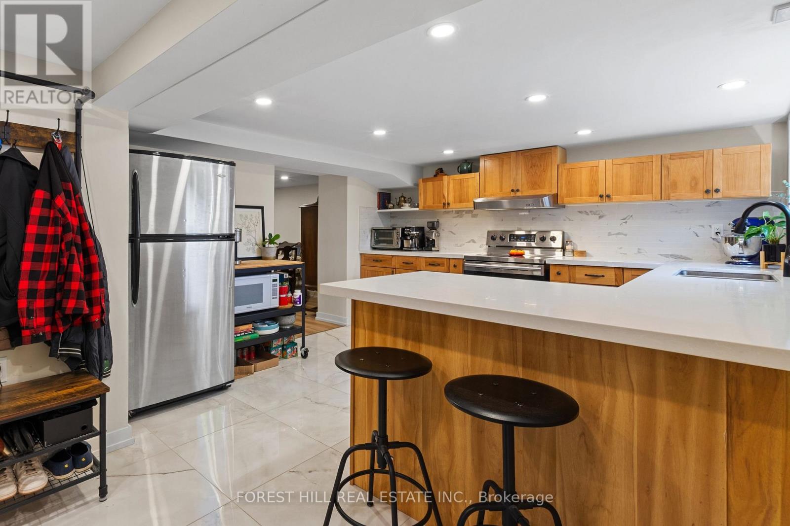 Lower - 53 Meadowbank Road, Toronto (Islington-City Centre West), Ontario  M9B 5C7 - Photo 3 - W13866828