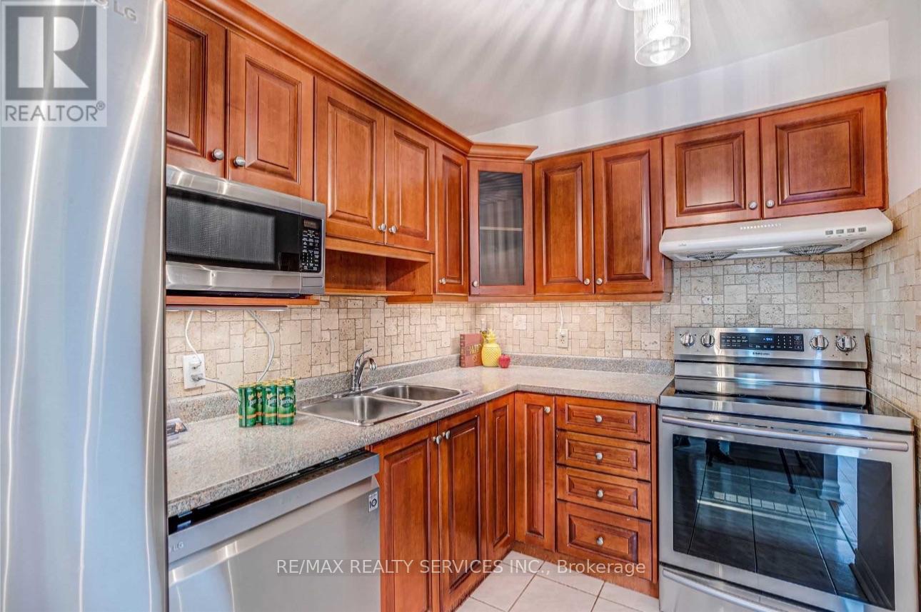 502 - 25 Trailwood Drive, Mississauga (Hurontario), Ontario  L4Z 3K9 - Photo 17 - W13866842