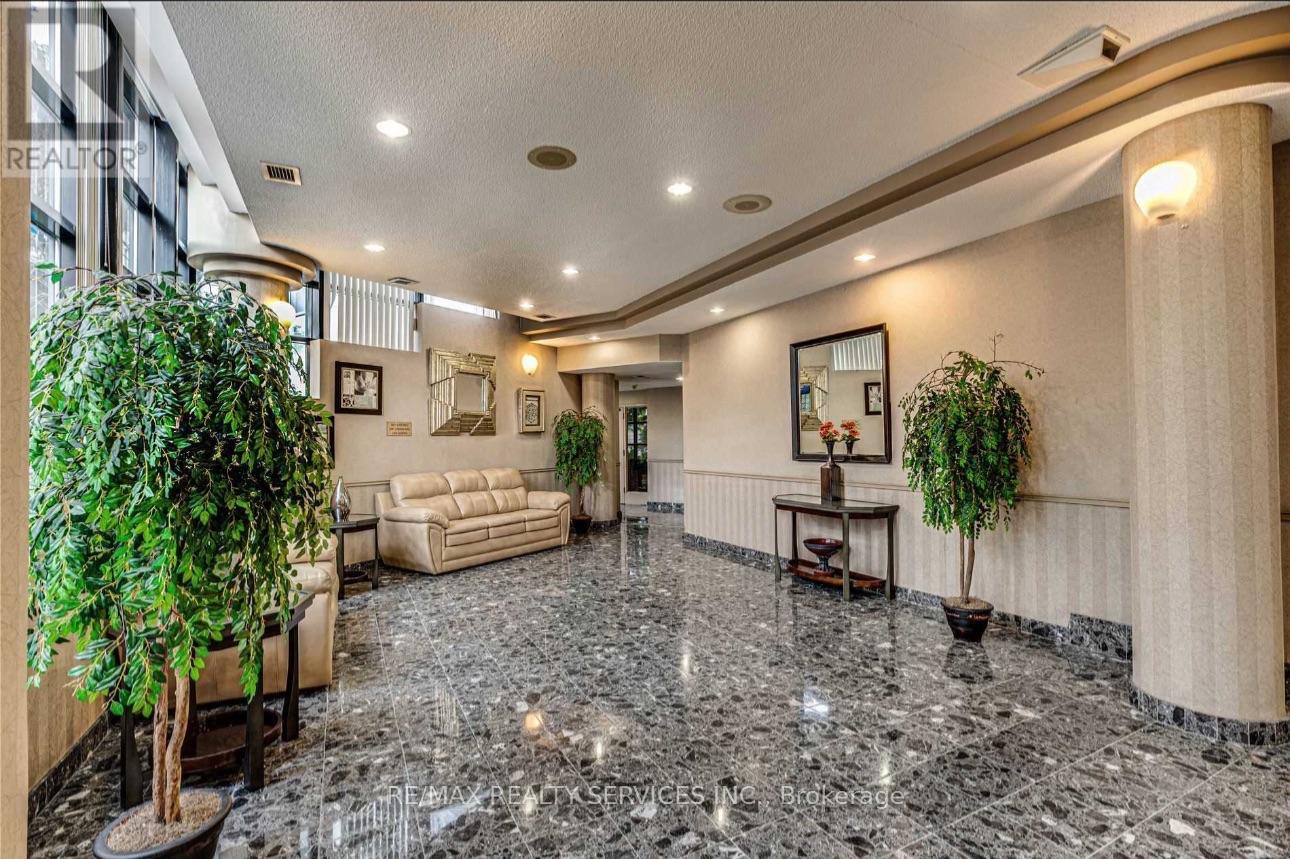 502 - 25 Trailwood Drive, Mississauga (Hurontario), Ontario  L4Z 3K9 - Photo 6 - W13866842