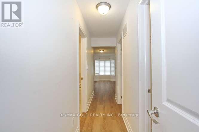 35 Dalbeattie Drive, Brampton, Ontario  L6Y 6H7 - Photo 16 - W13866930