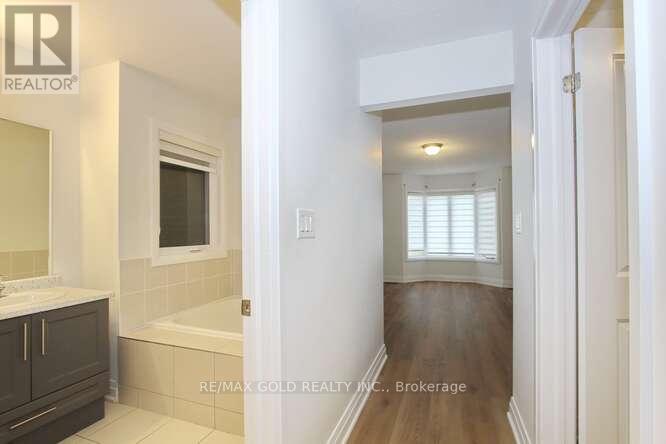 35 Dalbeattie Drive, Brampton, Ontario  L6Y 6H7 - Photo 18 - W13866930