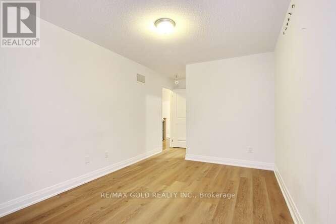 35 Dalbeattie Drive, Brampton, Ontario  L6Y 6H7 - Photo 32 - W13866930