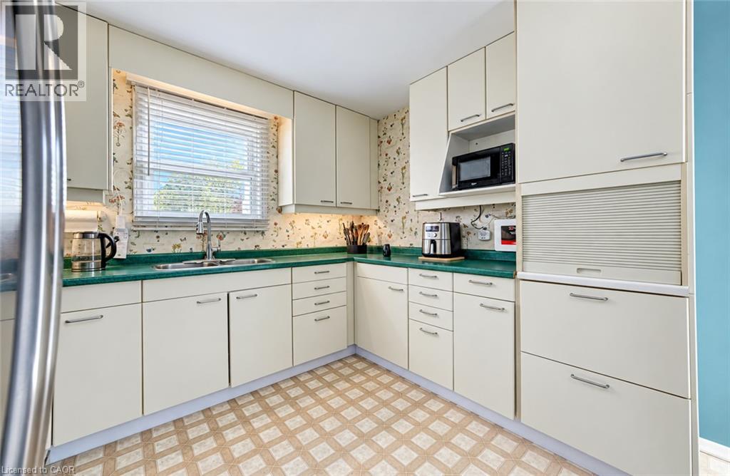 136 Sekura Crescent, Cambridge, Ontario  N1R 7E9 - Photo 9 - 40868952