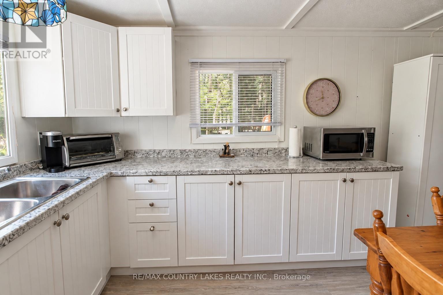 77 Mcguire Beach Road, Kawartha Lakes, Ontario  K0M 2B0 - Photo 11 - X13866870