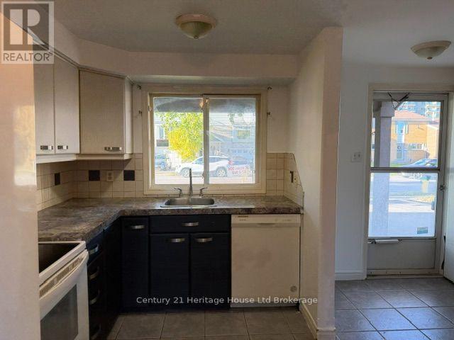 13 - 900 James Street, Woodstock, Ontario  N4S 1S4 - Photo 5 - X13421098