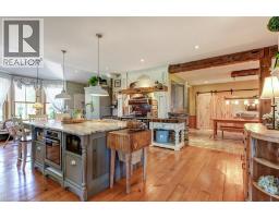2108 WESTBROOK Road, Hamilton, Ontario