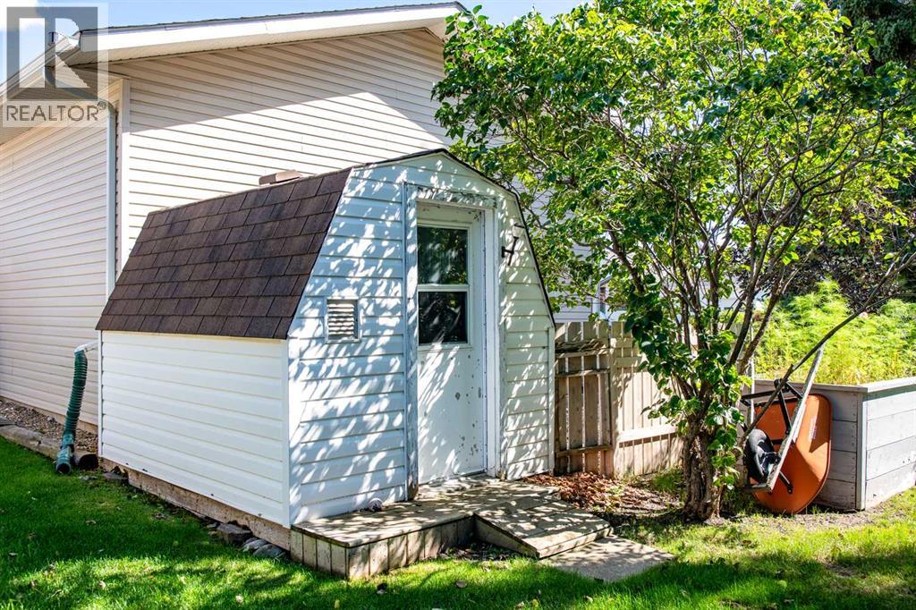 1622 11 Avenue, Wainwright, Alberta  T9W 1E5 - Photo 28 - A2347009