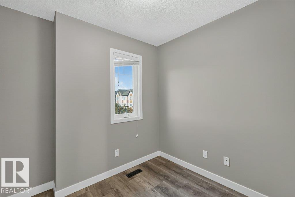 #12 320 SECORD BV NW