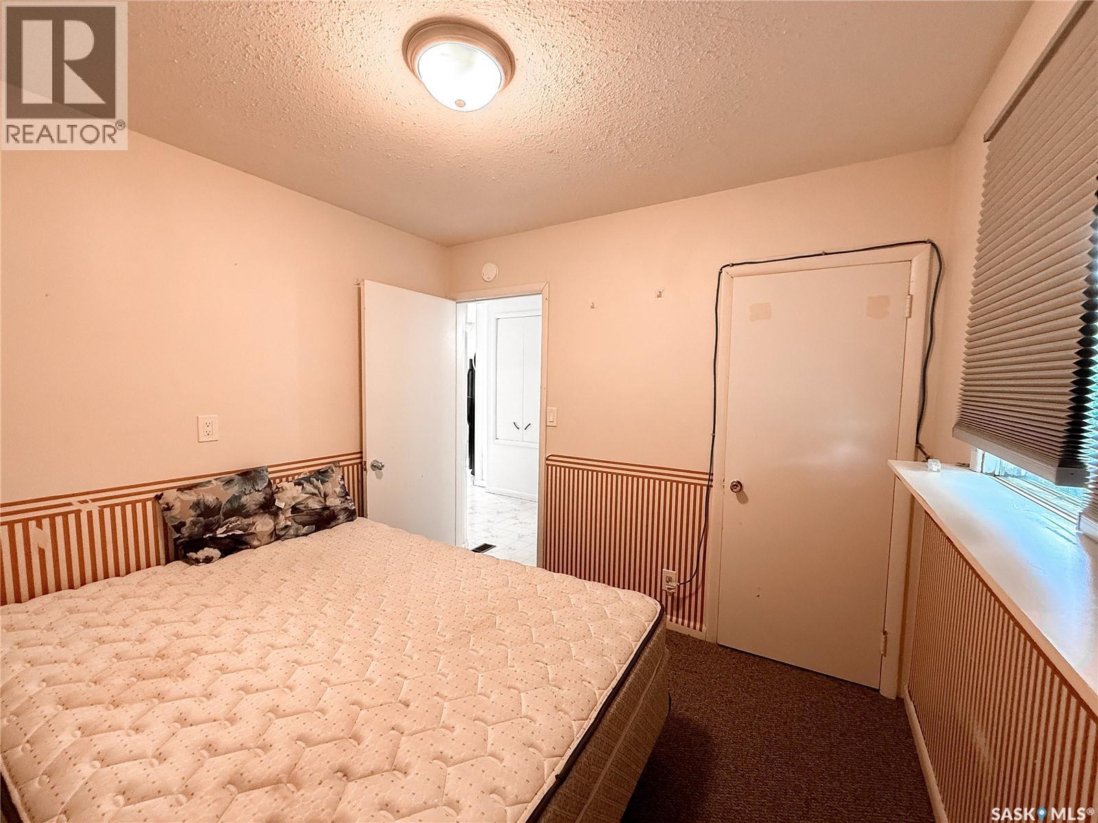 191 5th Street E, Shaunavon, Saskatchewan  S0N 2M0 - Photo 7 - SK050229