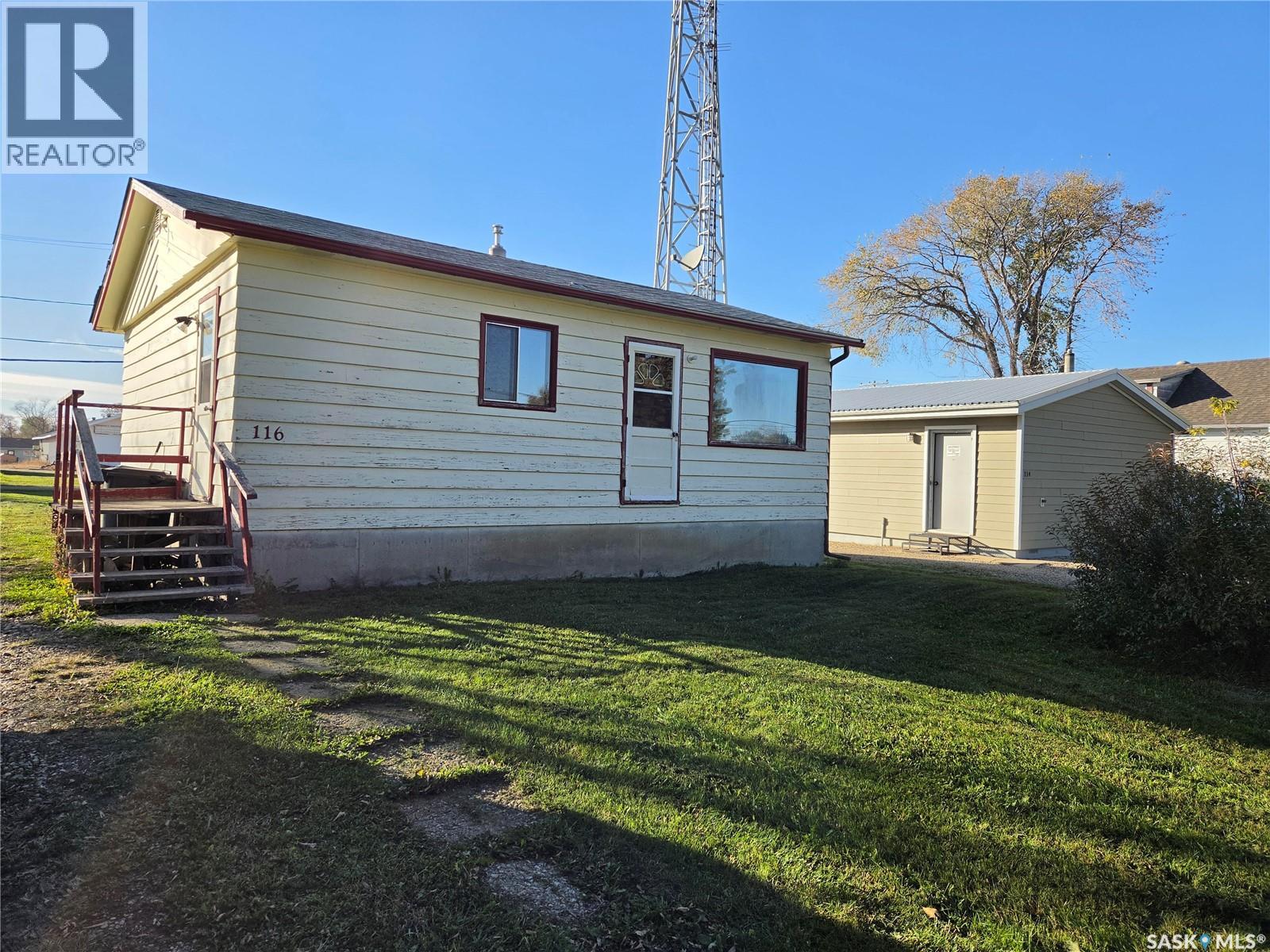 116 First STREET E, pelly, Saskatchewan
