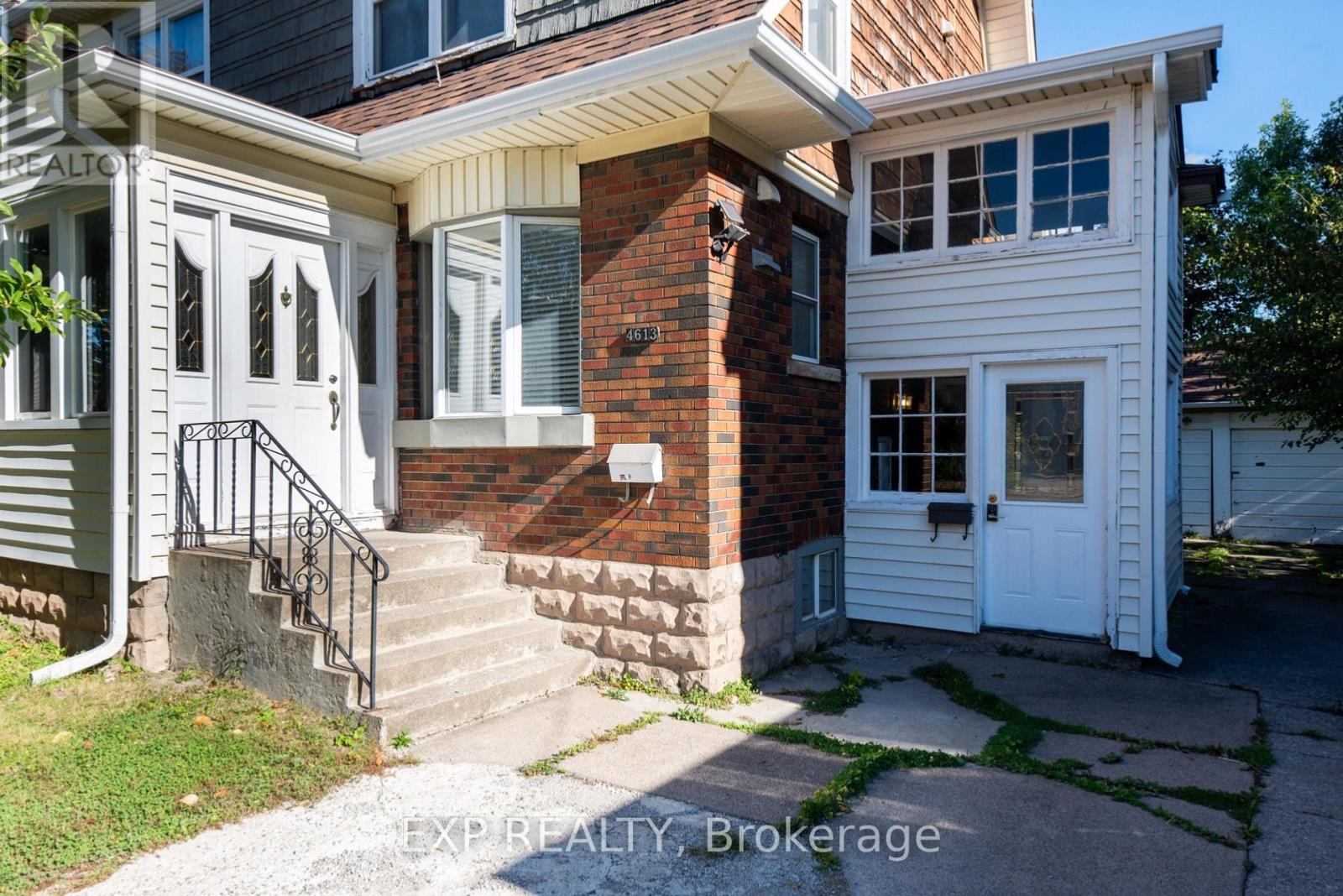 4613 Ryerson Crescent, Niagara Falls, Ontario  L2E 1E4 - Photo 2 - X13867102