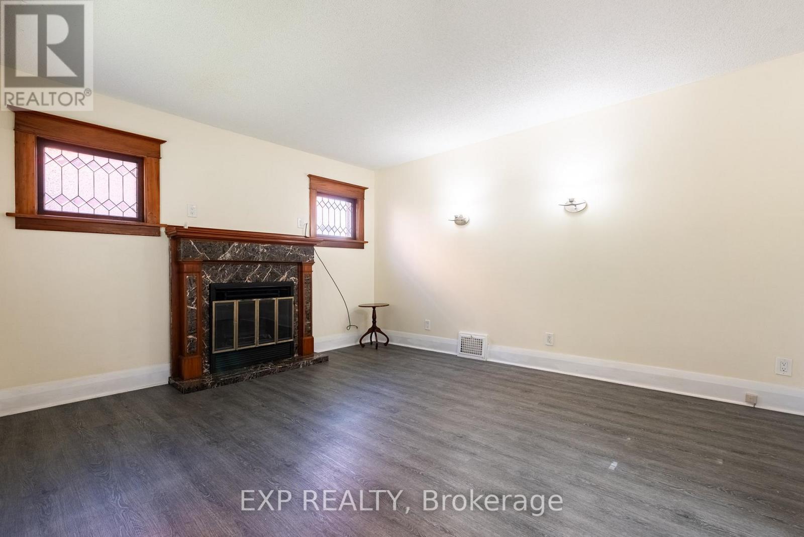 4613 Ryerson Crescent, Niagara Falls (Downtown), Ontario L2E 1E4 - Photo 5 - X13867102